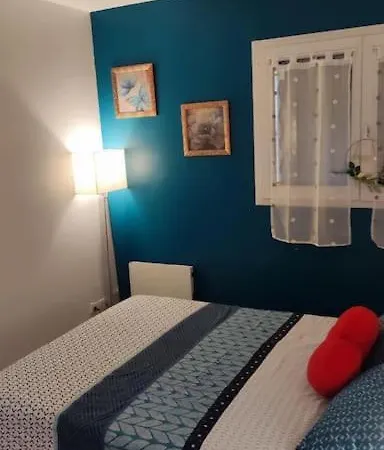 De 51 M2 Avec Jardin De 51 M2, Parking Prive * Achères